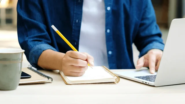 Cursos para concurso INSS: entenda como funcionam os preparatórios