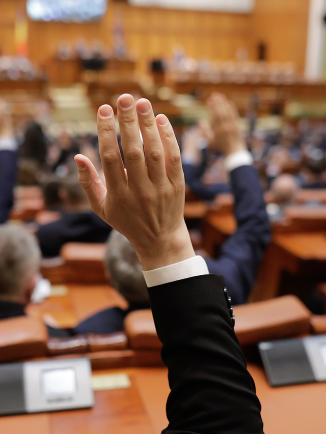 Concurso ALESC oferece 29 vagas de nível superior