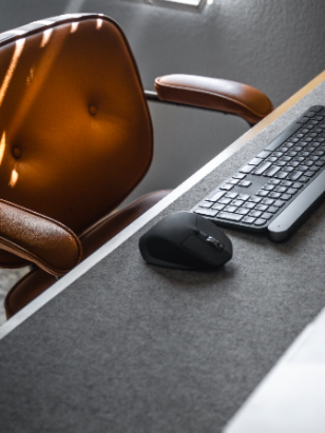 Descubra o que faz um escriturário