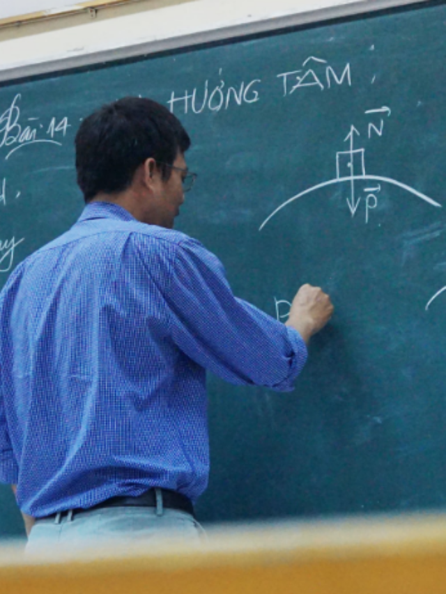 Você sabe como funciona o plano de carreira dos professores do PR? Confira aqui!