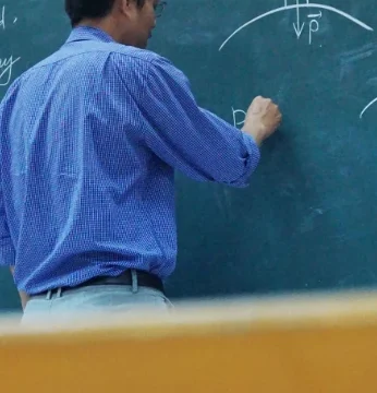 Descubra as Atribuições do Cargo de Professor de Física em Concursos da SEE SP