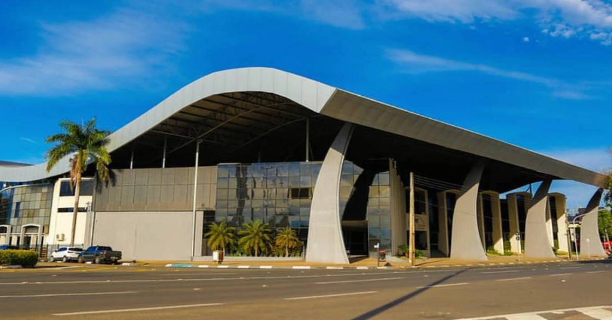 Notícia: Banca FCC definida para o Concurso ALE RR! Edital iminente com 225 vagas para níveis Médio, Técnico e Superior. Veja os cargos e antecipe seus estudos.