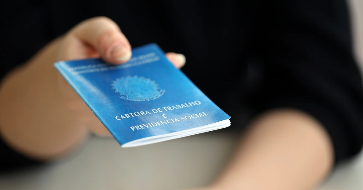 Notícia: Novo Concurso INSS: Órgão pede 8.500 vagas ao Governo. Oportunidades para Nível Médio com salário de R$ 7 mil. Veja as disciplinas e antecipe seus estudos!