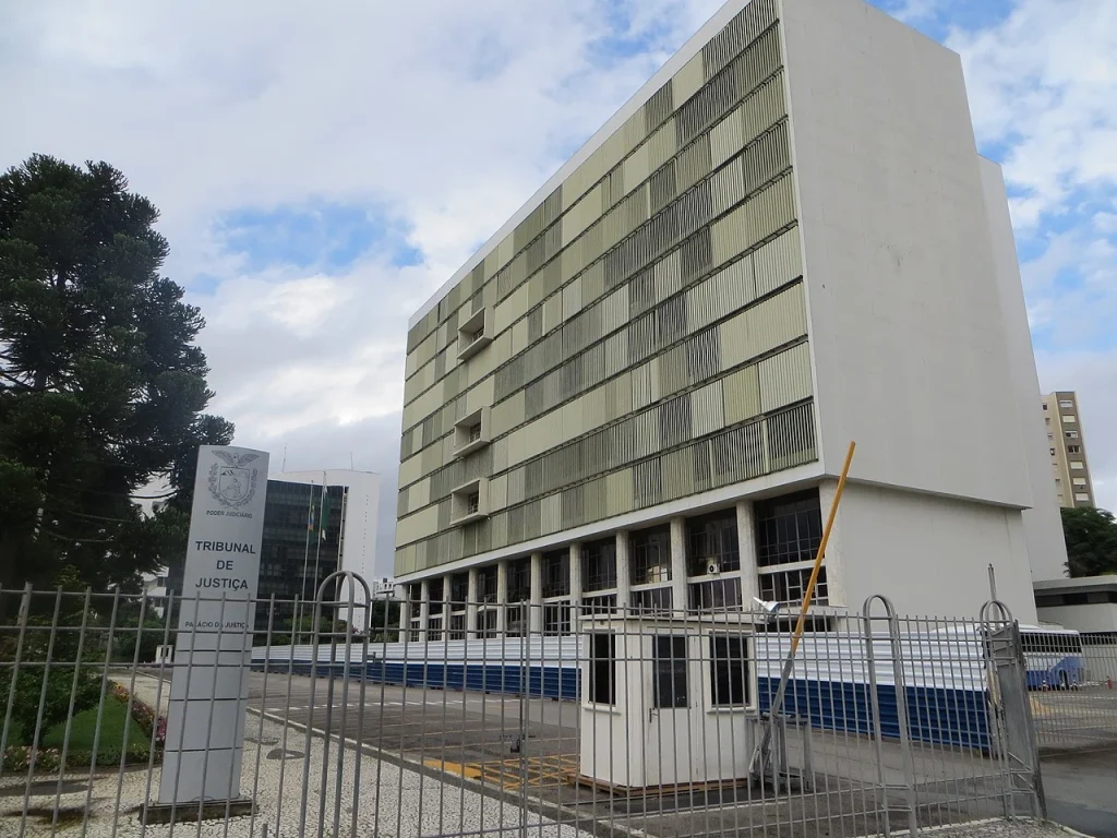 Concurso TJ PR: Comissão formada para Contador; ganhos ultrapassam R$ 27 mil