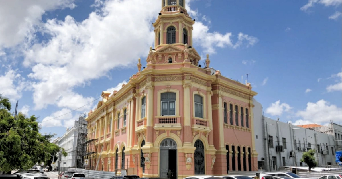 Notícia: As inscrições do Concurso Sefaz CE estão abertas! São 300 vagas para Auditor Fiscal com salários de até R$ 24,7 mil. Veja o tutorial de como participar.