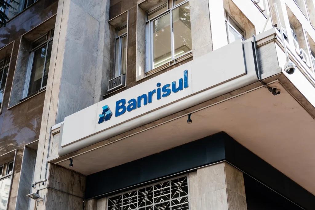 Concurso Banrisul: convocação de aprovados para Técnico em TI é publicada