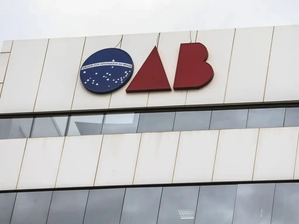 Notícia: Termina hoje (9), às 17h, o prazo de inscrição para a repescagem da OAB 46. Saiba como fazer se inscrever e pedir a isenção da taxa.