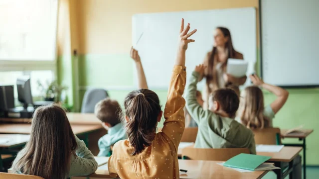 Concurso SED SC: última semana de inscrição! 10 MIL vagas na Educação