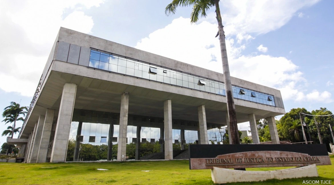 Notícia: Concurso TJ CE oferece salários de até R$ 8.829,24. Confira o cronograma de inscrições, cargos disponíveis e estrutura das provas.