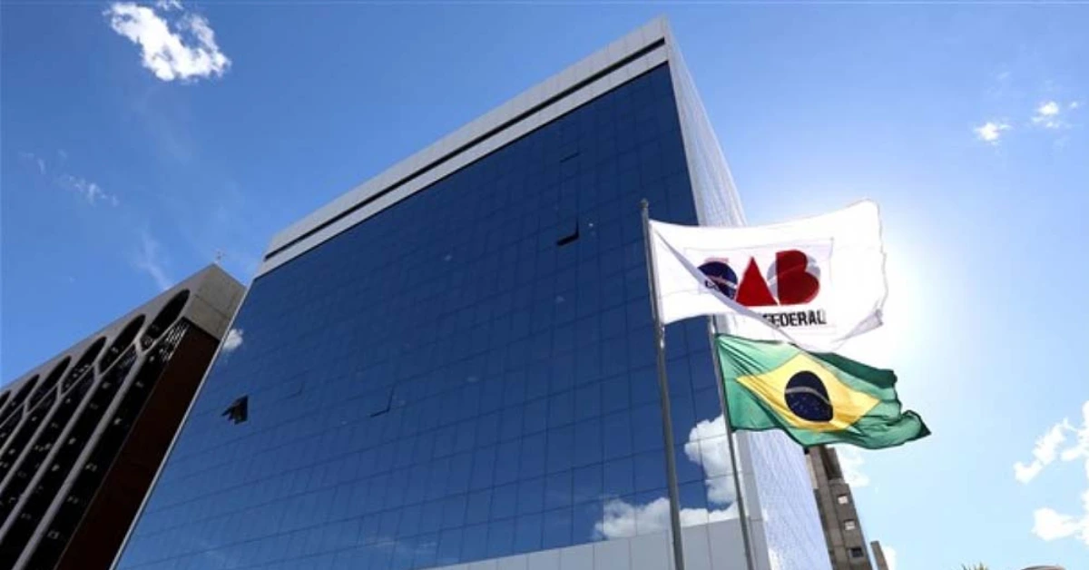Notícia: Saiu o resultado preliminar da 1ª fase do Edital OAB 46! Confira as próximas datas do cronograma da FGV, prazos para recursos e a data da 2ª fase.