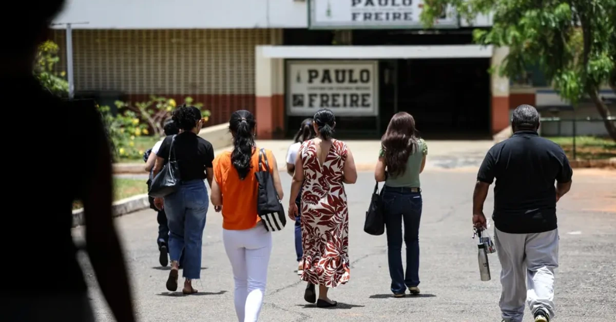 Notícia: O calendário da Prova Nacional Docente (PND) 2026 foi publicado! Conhecido como Enem dos Professores, o exame ocorrerá em 20/09. Veja o que estudar.