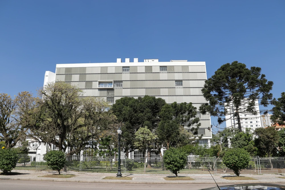 Notícia: Concurso TJ PR avança na escolha da banca organizadora para o cargo de Contador. Edital com inicial de R$ 22,2 mil é previsto.