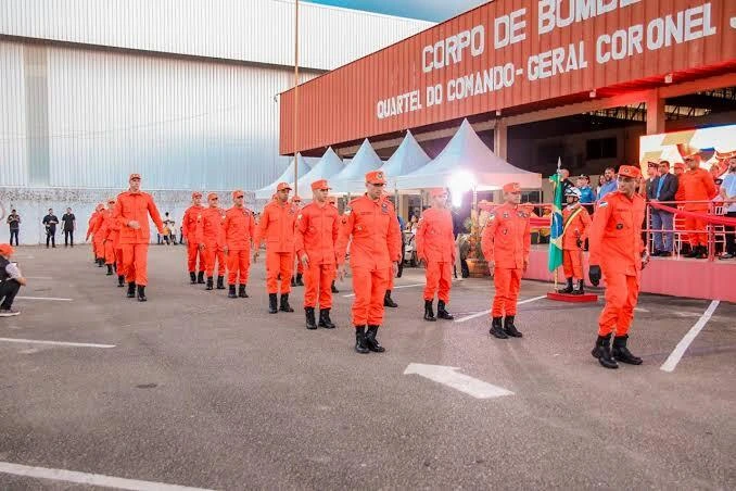 Notícia: Edital do concurso CBM RR publicado com 200 vagas + CR para Soldado e Oficial. Níveis médio e superior com salários de até R$ 13.817. Confira!