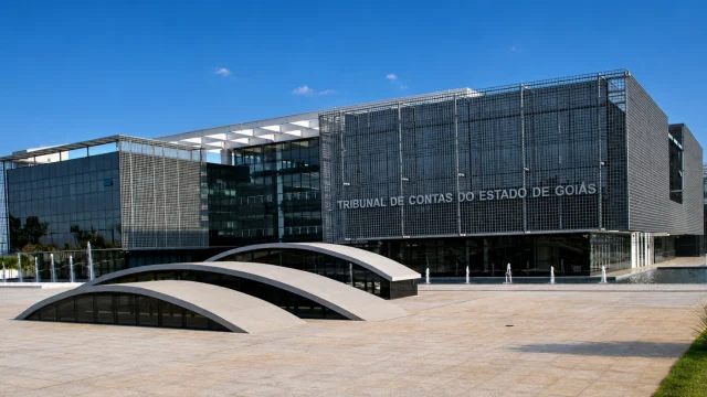 Concurso TCE GO: edital publicado com salário de R$ 11,8 mil para nível médio