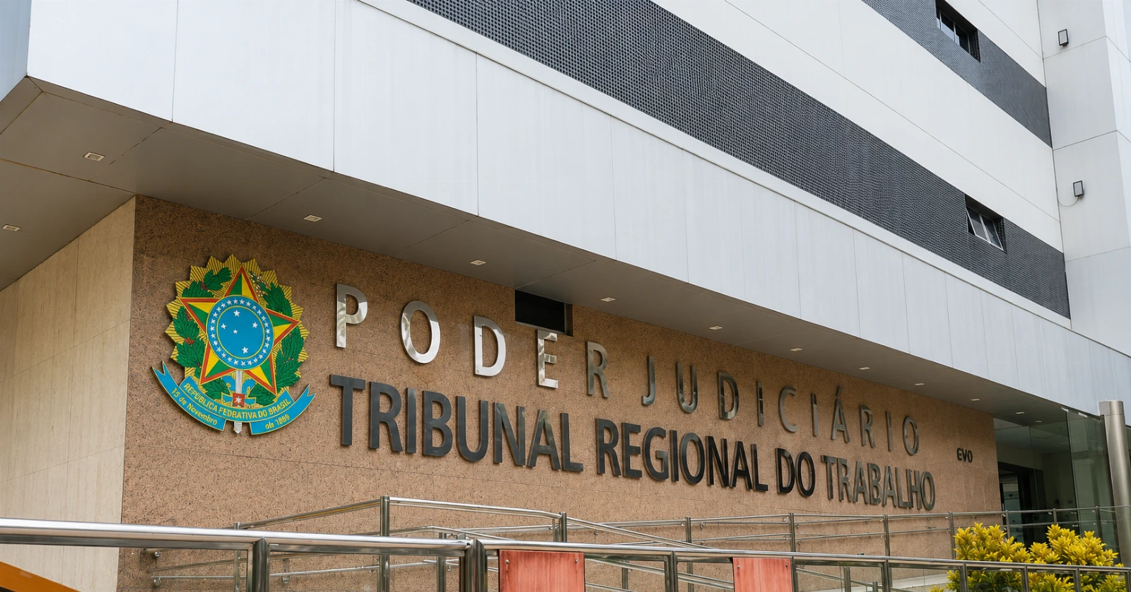 Notícia: Concurso TRT 8 tem banca contratada (FCC) e 24 cargos previstos para cadastro de reserva, com inicial de até R$ 16 mil.