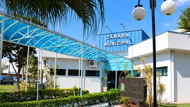Concurso Câmara de Boituva: 7 vagas e salários de até R$ 8.595,15