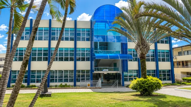 Concurso UNIFAL MG: sai edital com vaga para médico e salário de até R$ 8,6 mil