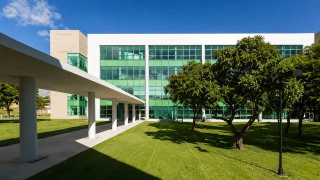 SAIU! Residência Fiocruz Brasília: 112 vagas e R$ 4,1 mil