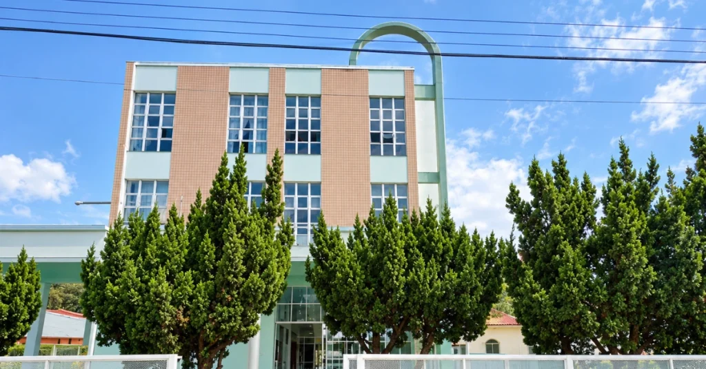 Concurso Prefeitura de Onça de Pitangui: 11 vagas