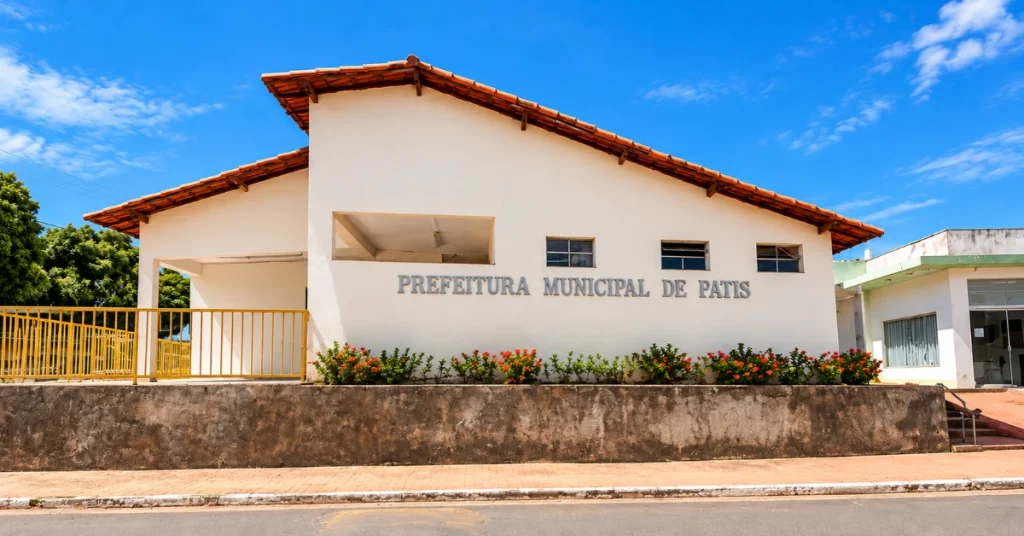 SAIU Concurso Prefeitura de Patis MG: 154 vagas até R$ 13,5 MIL
