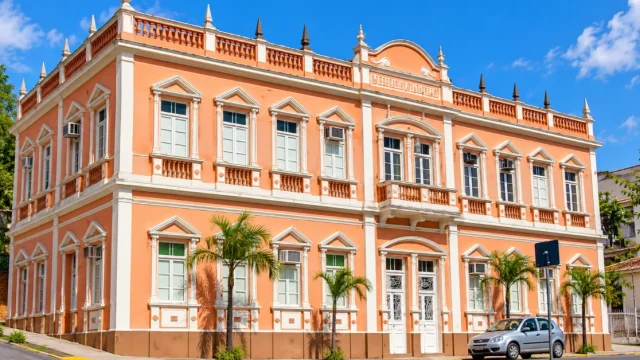Concurso Prefeitura de Montenegro (RS): salários de até R$ 9.848,34